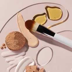La Mer Foundation Brush
